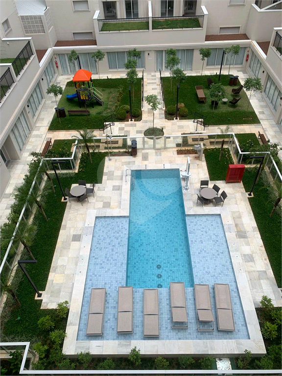 APARTAMENTO em SANTANA