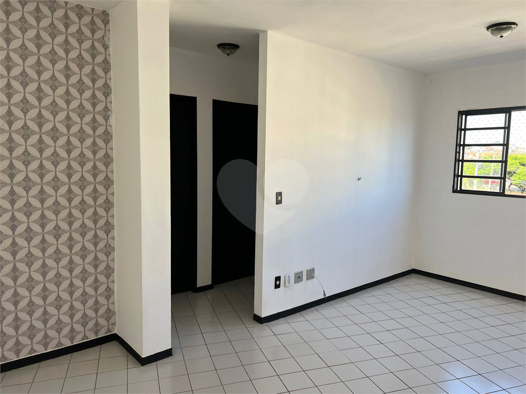 Apartamento à venda com 2 quartos, 64m² - Foto 11