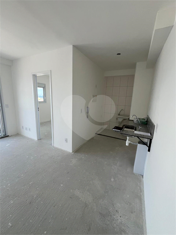 Apartamento à venda com 2 quartos, 39m² - Foto 8