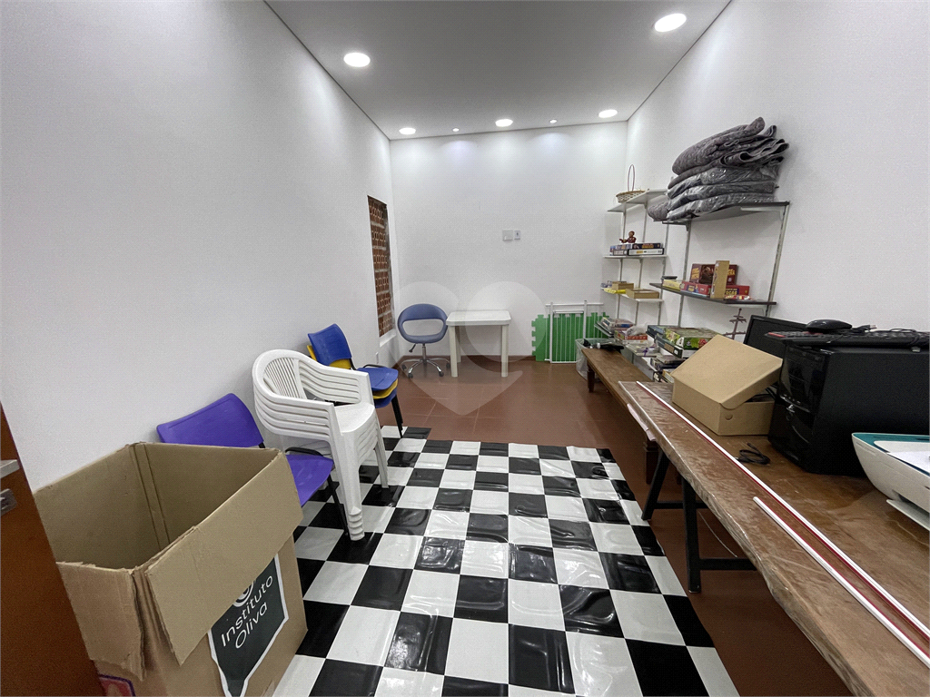 Casa à venda com 5 quartos, 209m² - Foto 7