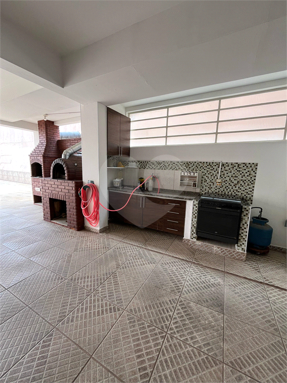 Sobrado a Venda em Guarulhos