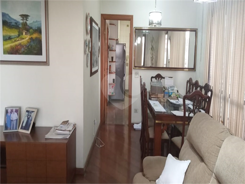 Apartamento à venda com 3 quartos, 145m² - Foto 1