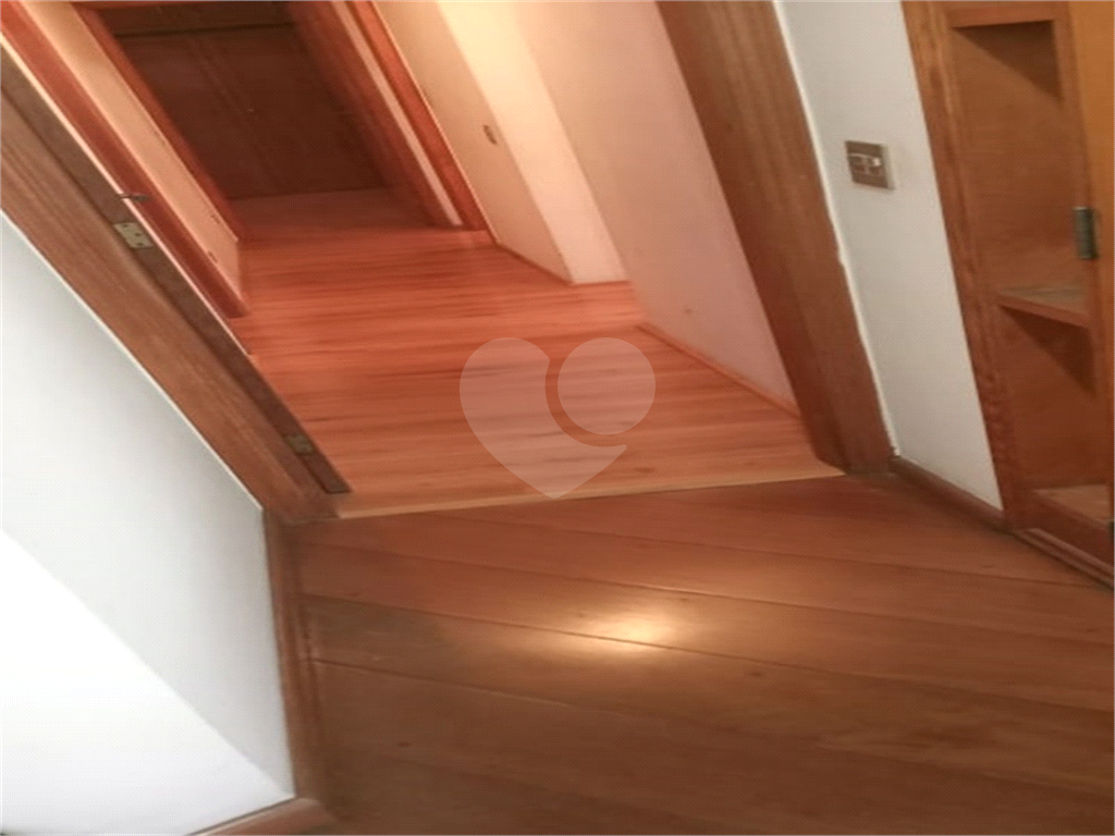 Apartamento à venda com 3 quartos, 145m² - Foto 16