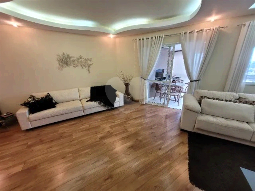 Apartamento à venda com 3 quartos, 126m² - Foto 2