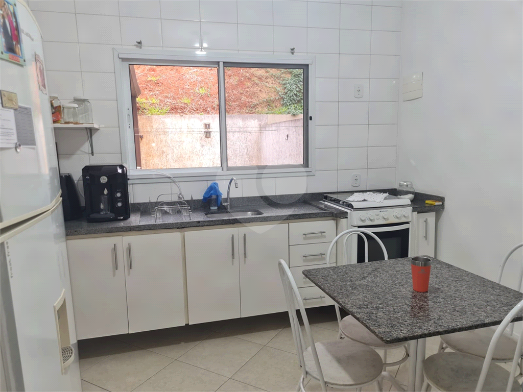 Casa à venda com 3 quartos, 96m² - Foto 12