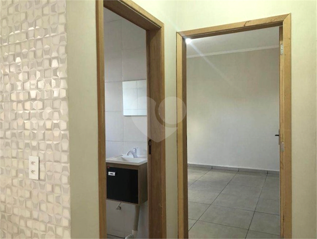 Casa à venda com 2 quartos, 190m² - Foto 2