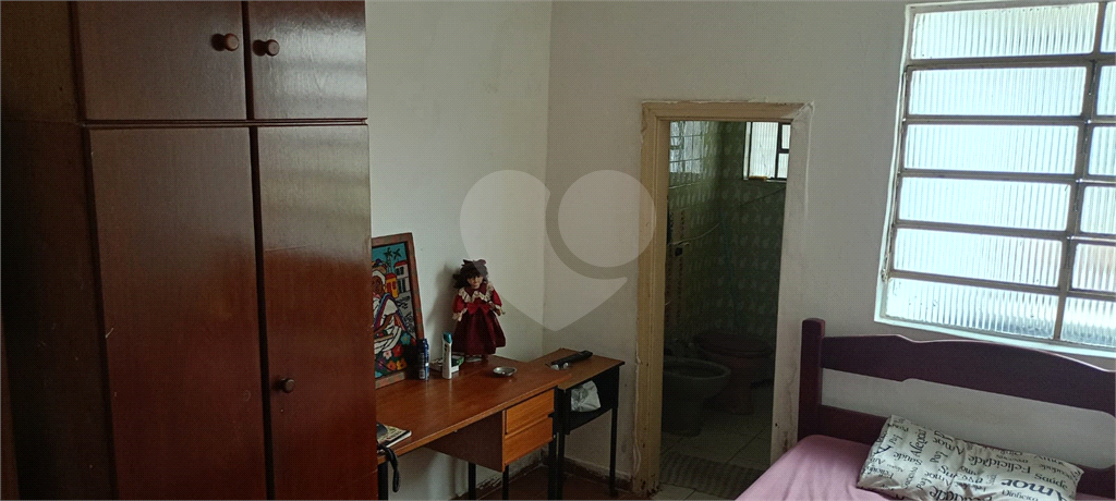 Imóvel para Investidor, Terreno com 382 m2, com 02 casas em rua tranquila