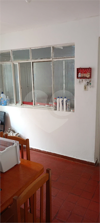 Imóvel para Investidor, Terreno com 382 m2, com 02 casas em rua tranquila