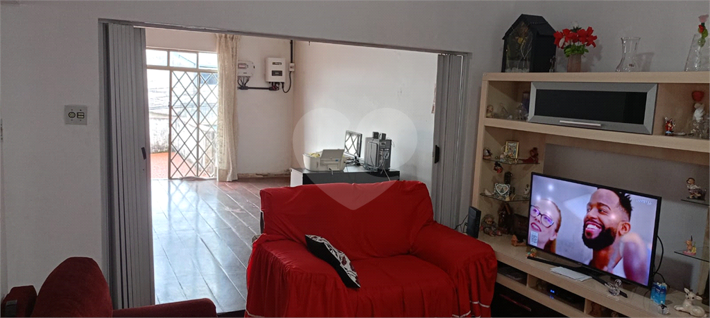 Imóvel para Investidor, Terreno com 382 m2, com 02 casas em rua tranquila