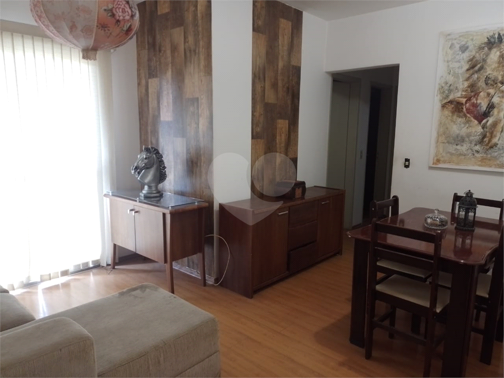 Apartamento à venda com 3 quartos, 72m² - Foto 1