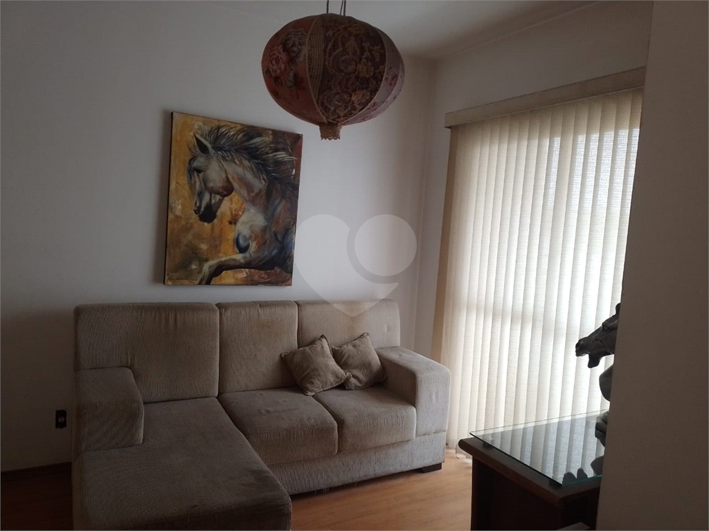 Apartamento à venda com 3 quartos, 72m² - Foto 2