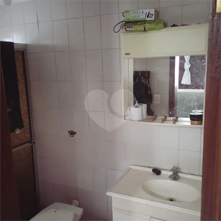 Apto na Vila Tupy com 2 quartos 1 suíte, 1 vaga, sacada, lazer, aceita proposta