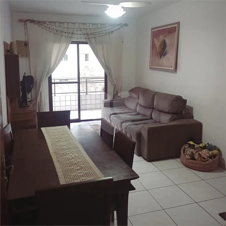 Apto na Vila Tupy com 2 quartos 1 suíte, 1 vaga, sacada, lazer, aceita proposta