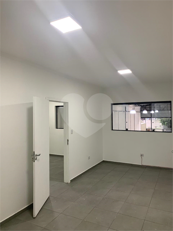 Depósito-Galpão-Armazém à venda e aluguel, 200m² - Foto 23