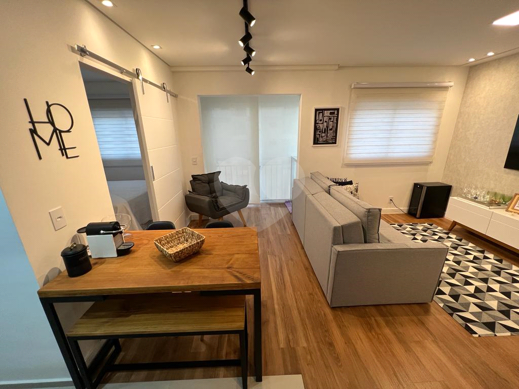 APARTAMENTO em VILA FORMOSA