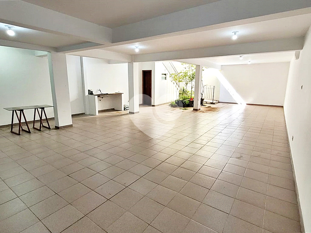 Casa à venda com 4 quartos, 315m² - Foto 4