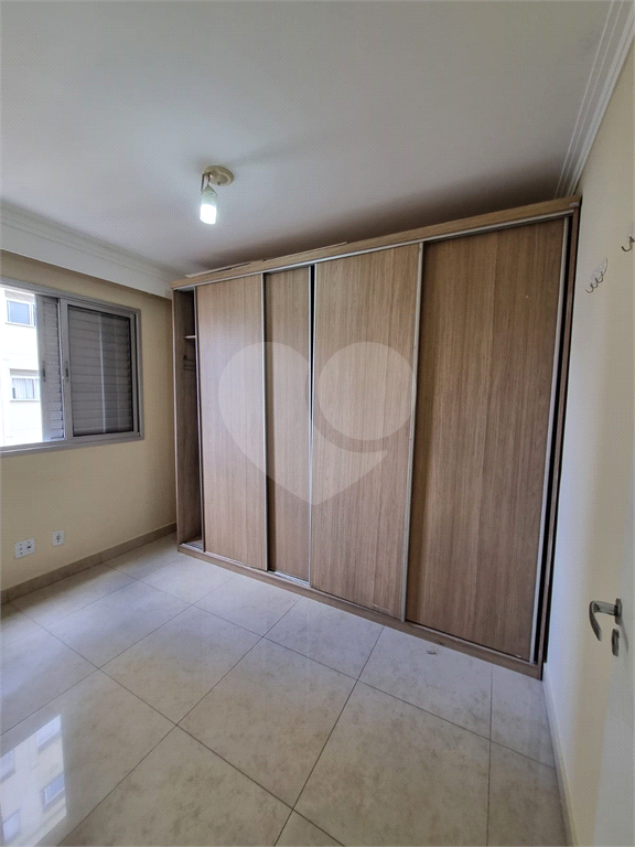 Apartamento à venda com 2 quartos, 44m² - Foto 14