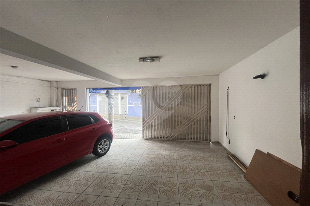 Sobrado residencial e comercial, com 3 vagas no Jardim Fontalis