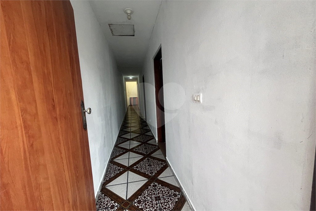 Sobrado residencial e comercial, com 3 vagas no Jardim Fontalis