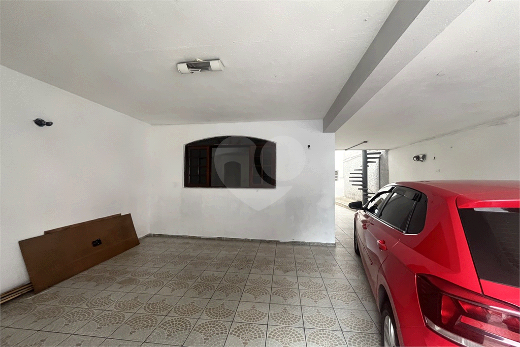 Sobrado residencial e comercial, com 3 vagas no Jardim Fontalis