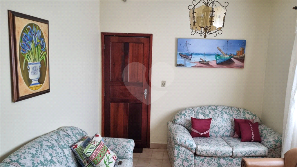 Sobrado a venda no Jardim Vila Real - Praia Grande - Porteira fechada.