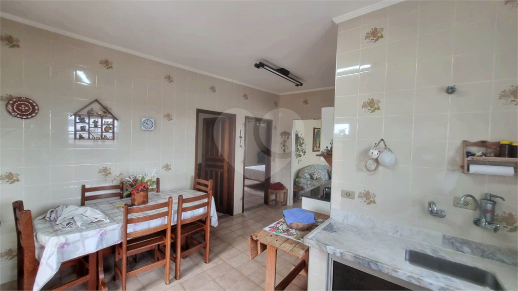 Sobrado a venda no Jardim Vila Real - Praia Grande - Porteira fechada.