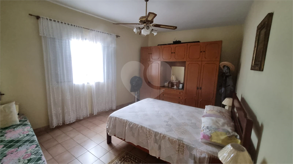 Sobrado a venda no Jardim Vila Real - Praia Grande - Porteira fechada.