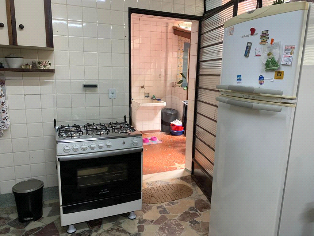 Casa à venda com 3 quartos, 180m² - Foto 8