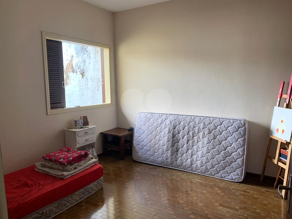 Casa à venda com 3 quartos, 180m² - Foto 23