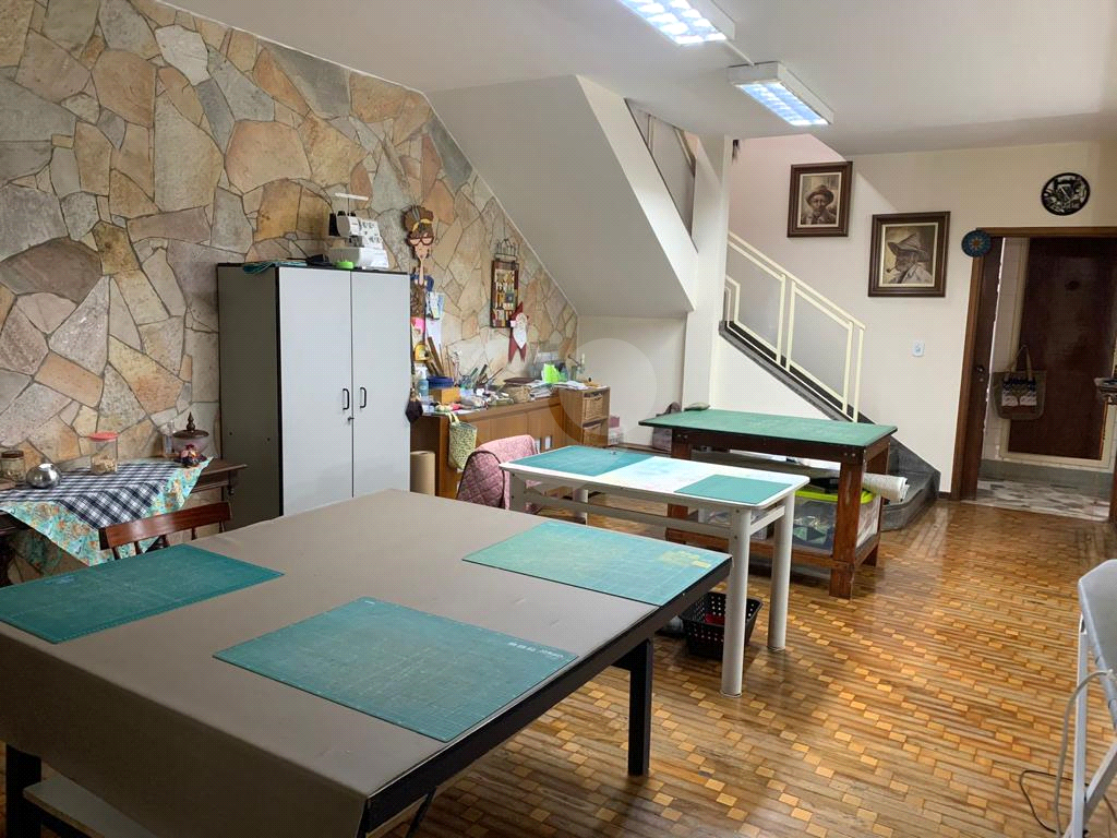 Casa à venda com 3 quartos, 180m² - Foto 4