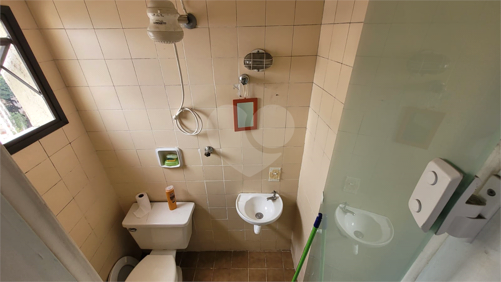 Apartamento com 2 Quartos à Venda, 70 m²