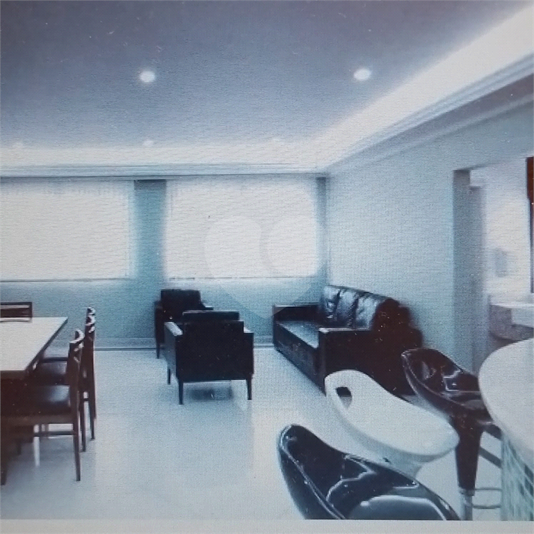 Apartamento com 2 Quartos à Venda, 70 m²