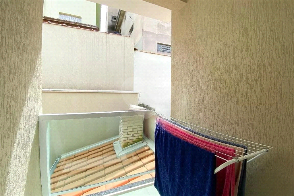 Sobrado 3 quartos, 1 suites e 2 Vagas de Garagem Parque São Domingos. 