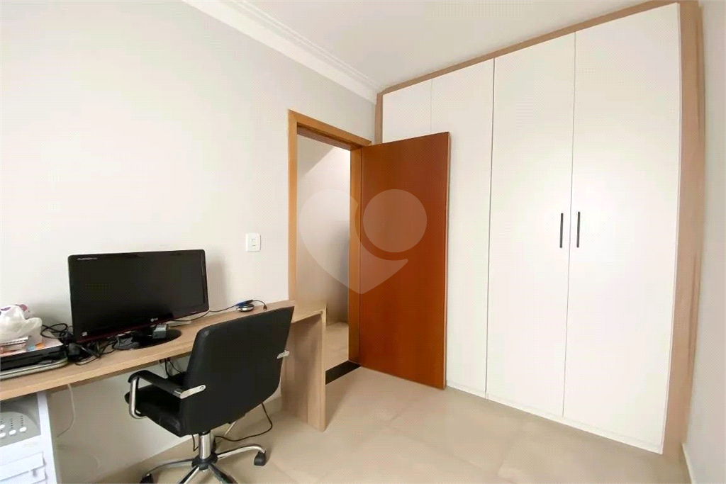 Sobrado 3 quartos, 1 suites e 2 Vagas de Garagem Parque São Domingos. 