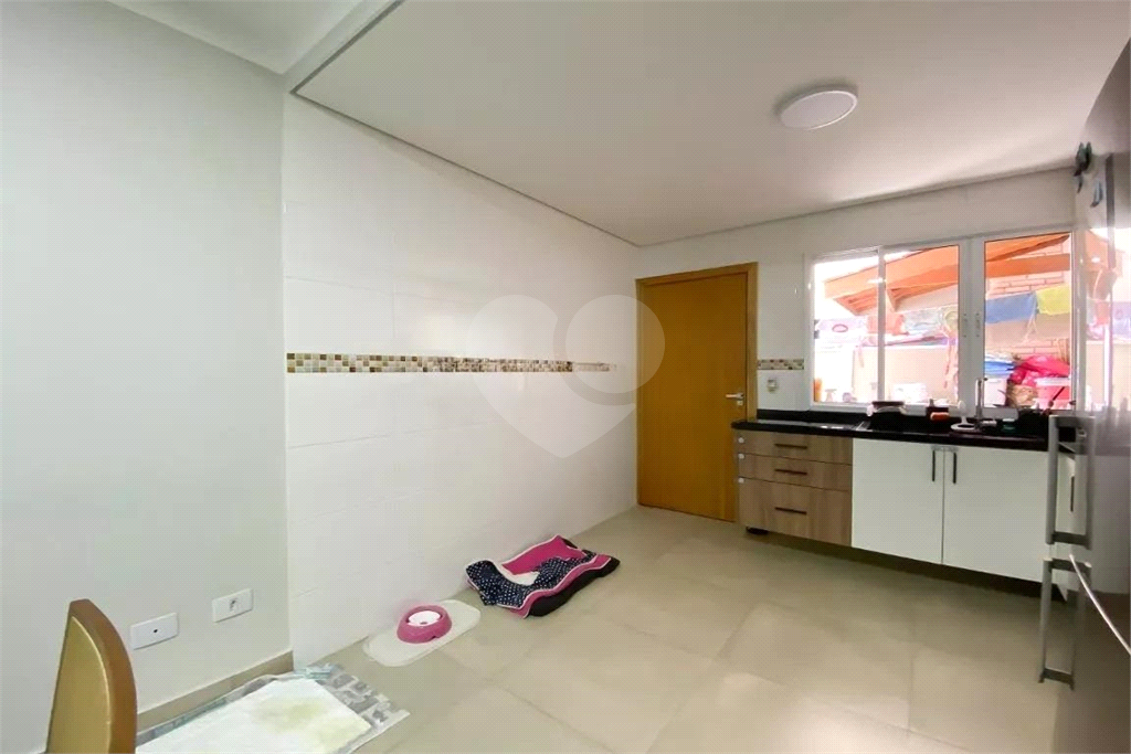 Sobrado 3 quartos, 1 suites e 2 Vagas de Garagem Parque São Domingos. 
