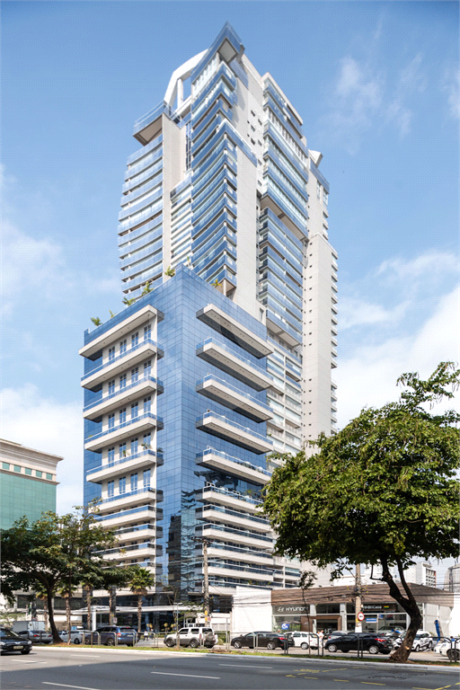 Aluguel 1 suíte com closet e 2 vagas Vila Olímpia, São Paulo
