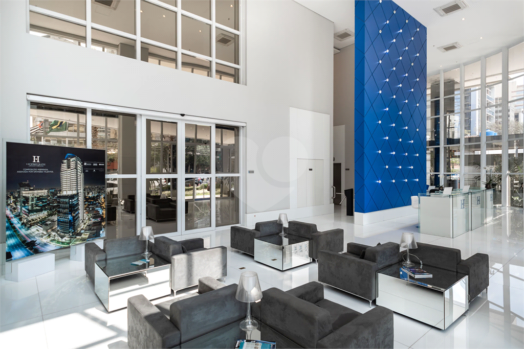 Aluguel 1 suíte com closet e 2 vagas Vila Olímpia, São Paulo