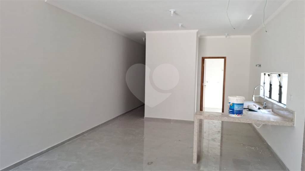 Casa à venda com 2 quartos, 110m² - Foto 2