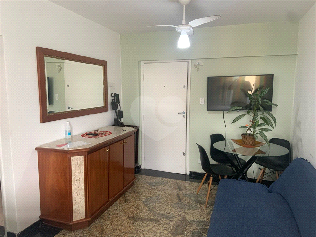 APARTAMENTO em JARDIM PAULISTA