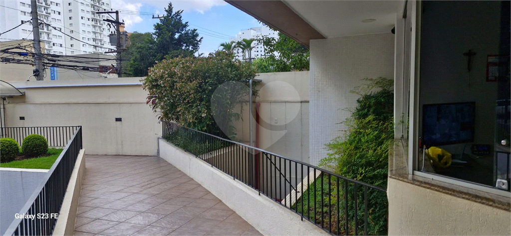 APARTAMENTO em SANTANA