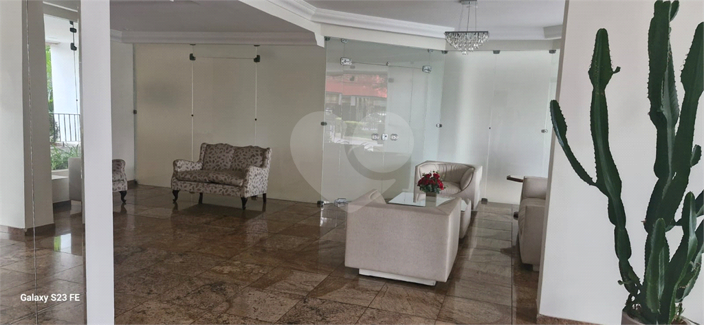 APARTAMENTO em SANTANA
