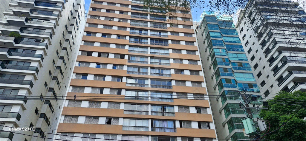APARTAMENTO em SANTANA
