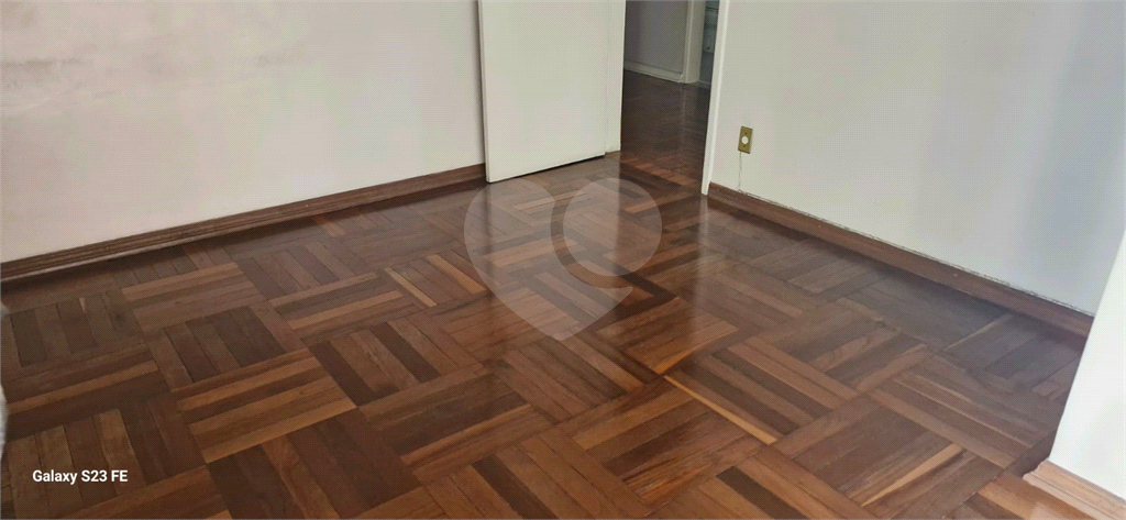 APARTAMENTO em SANTANA