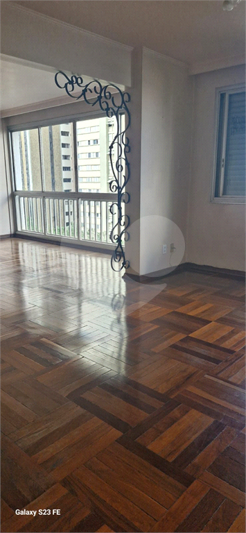 APARTAMENTO em SANTANA