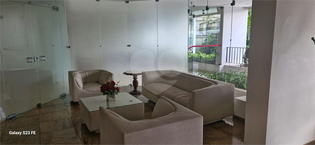 APARTAMENTO em SANTANA