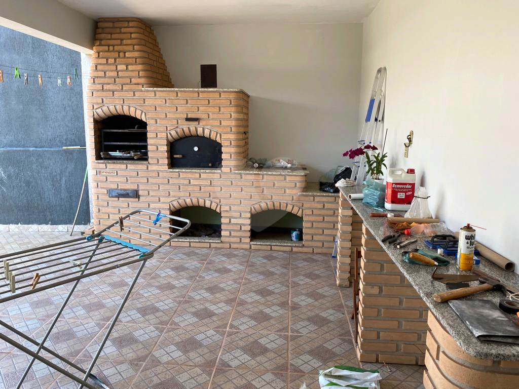 Casa à venda com 4 quartos, 220m² - Foto 18