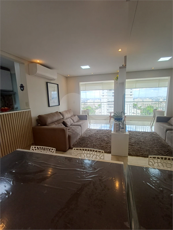 Apartamento com varanda gourmet, 2 dormitórios e 2 vagas em Santana, São Paulo - SP