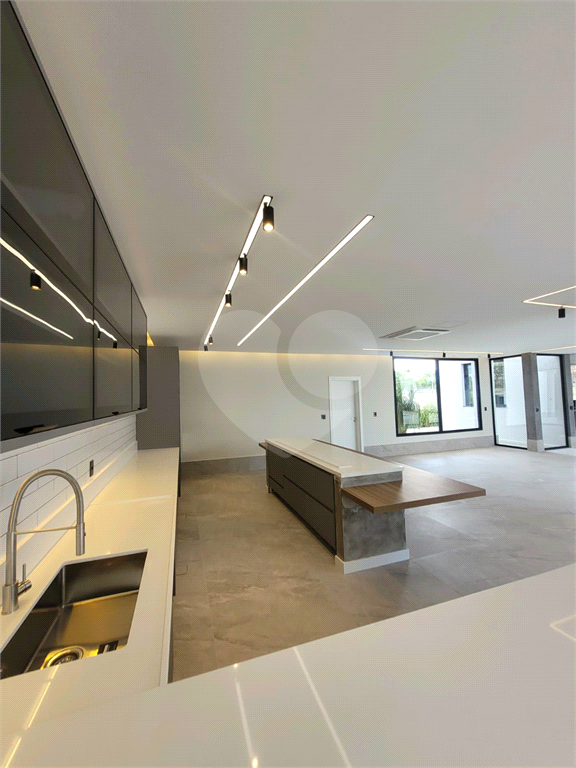 Casa de Condomínio à venda com 8 quartos, 1200m² - Foto 21