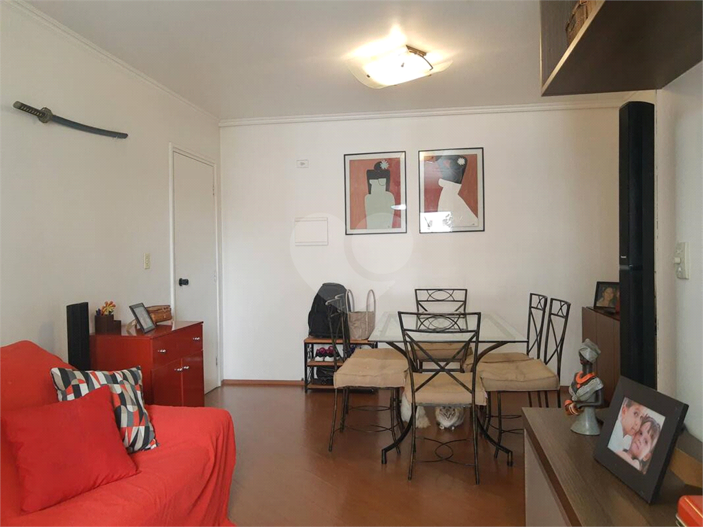 Apartamento à venda com 2 quartos, 61m² - Foto 4