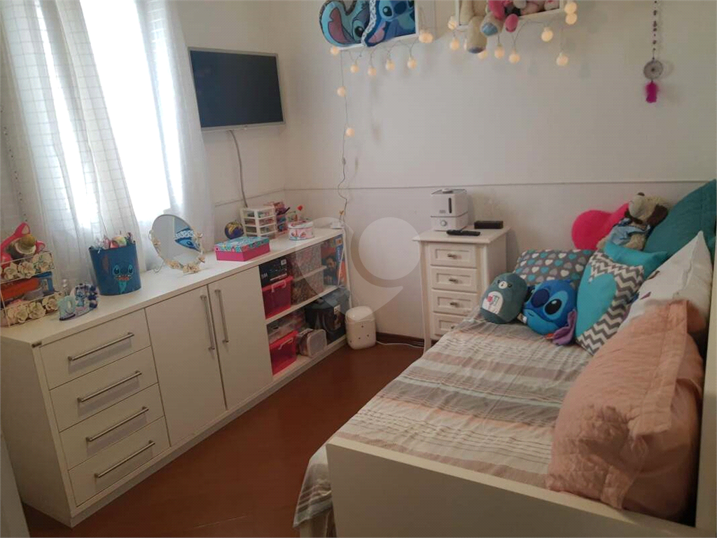 Apartamento à venda com 2 quartos, 61m² - Foto 9